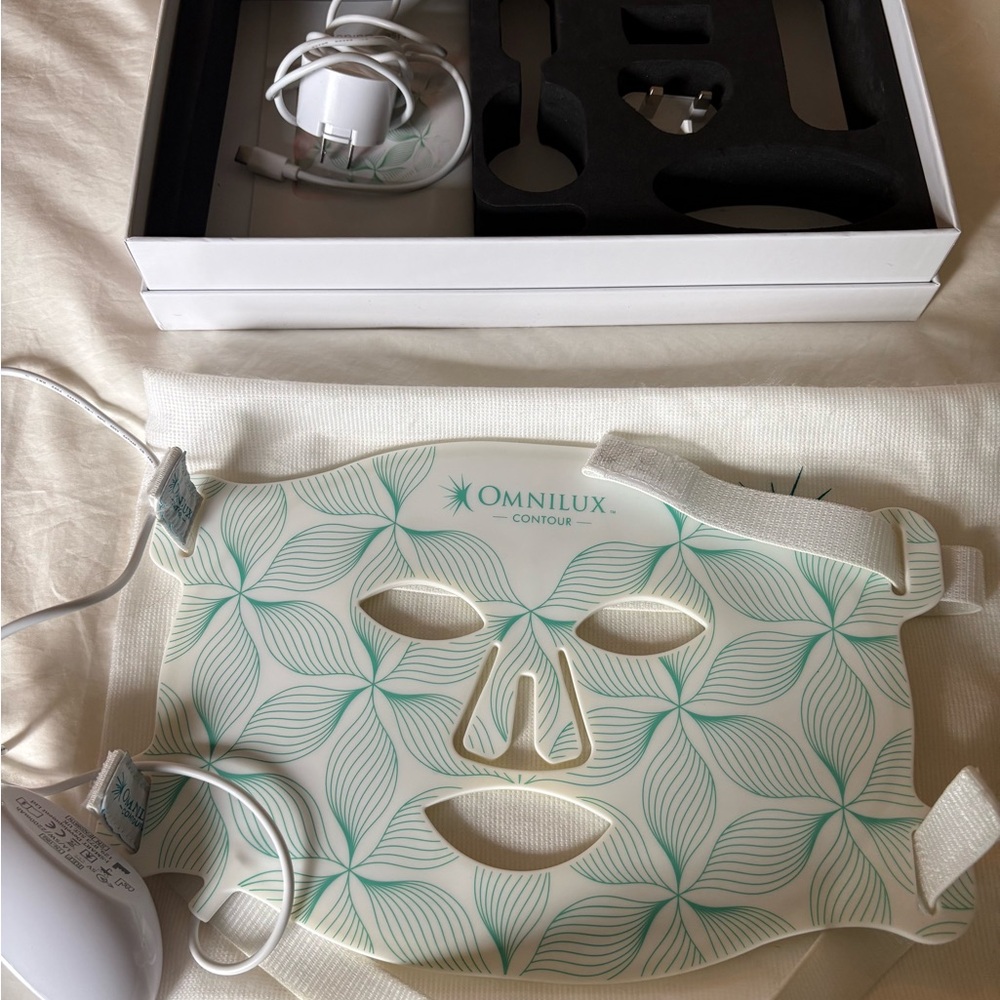 Omnilux Contour LED Mask